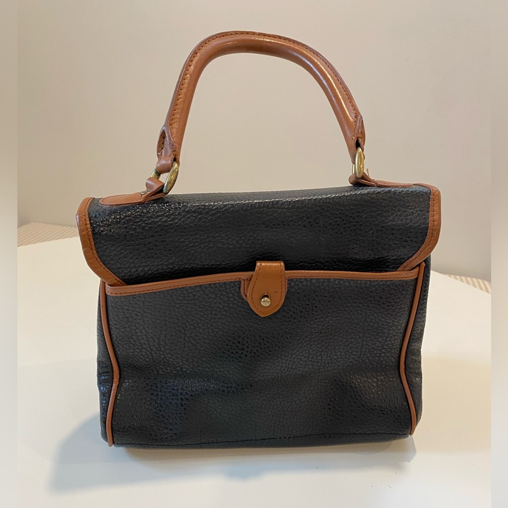 Classic Knock off Dooney Handbag - Picture 2 of 9